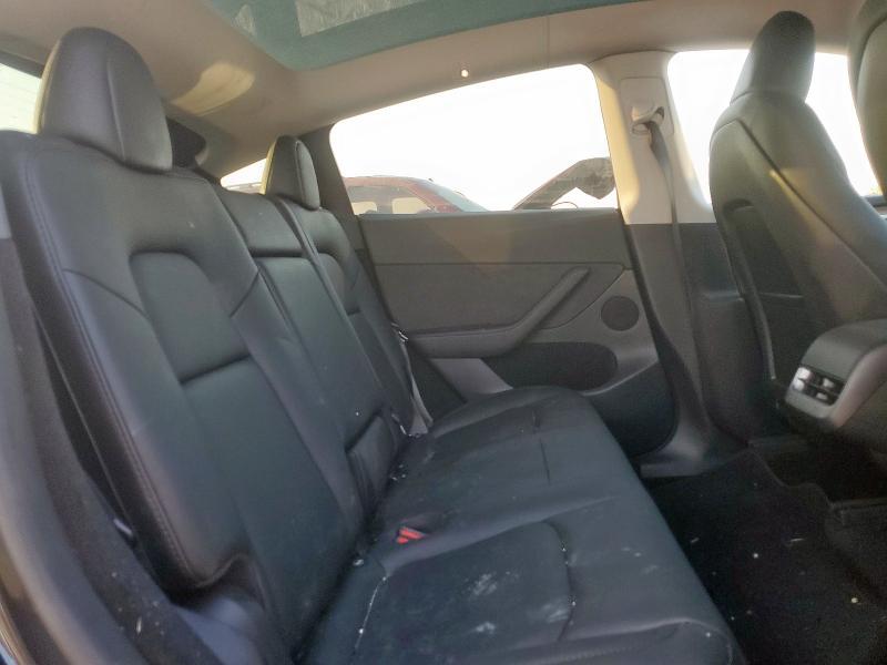 2024 TESLA MODEL Y 7SAYGDEE6RA243868