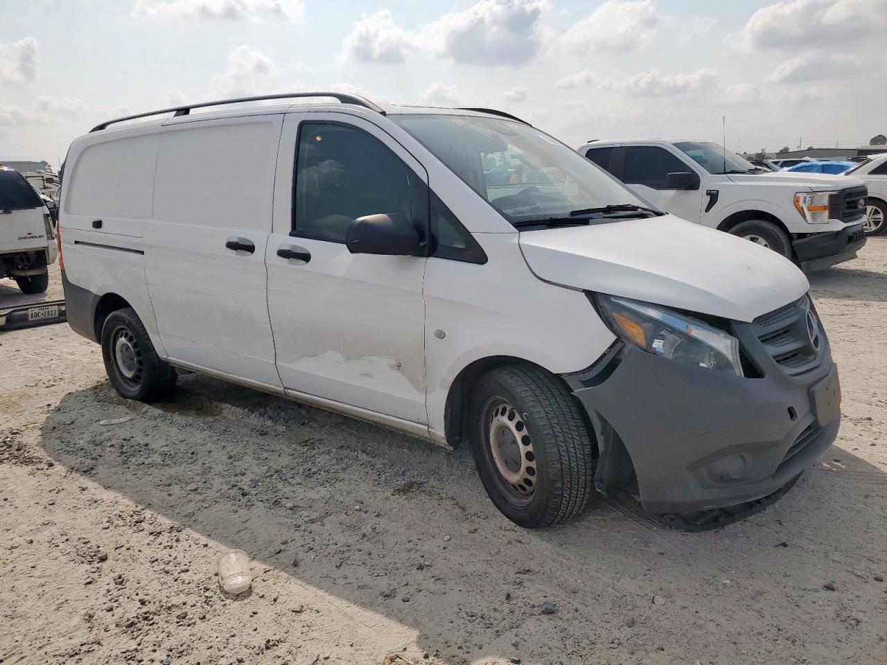 MERCEDES-BENZ METRIS