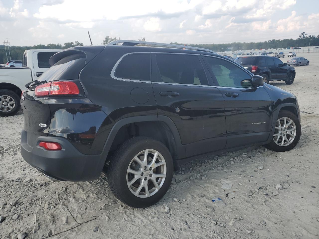 JEEP GRAND CHEROKEE LATITUDE PLUS