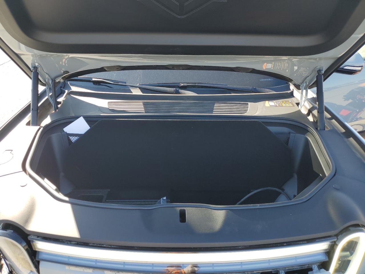 RIVIAN R1S ADVENTURE