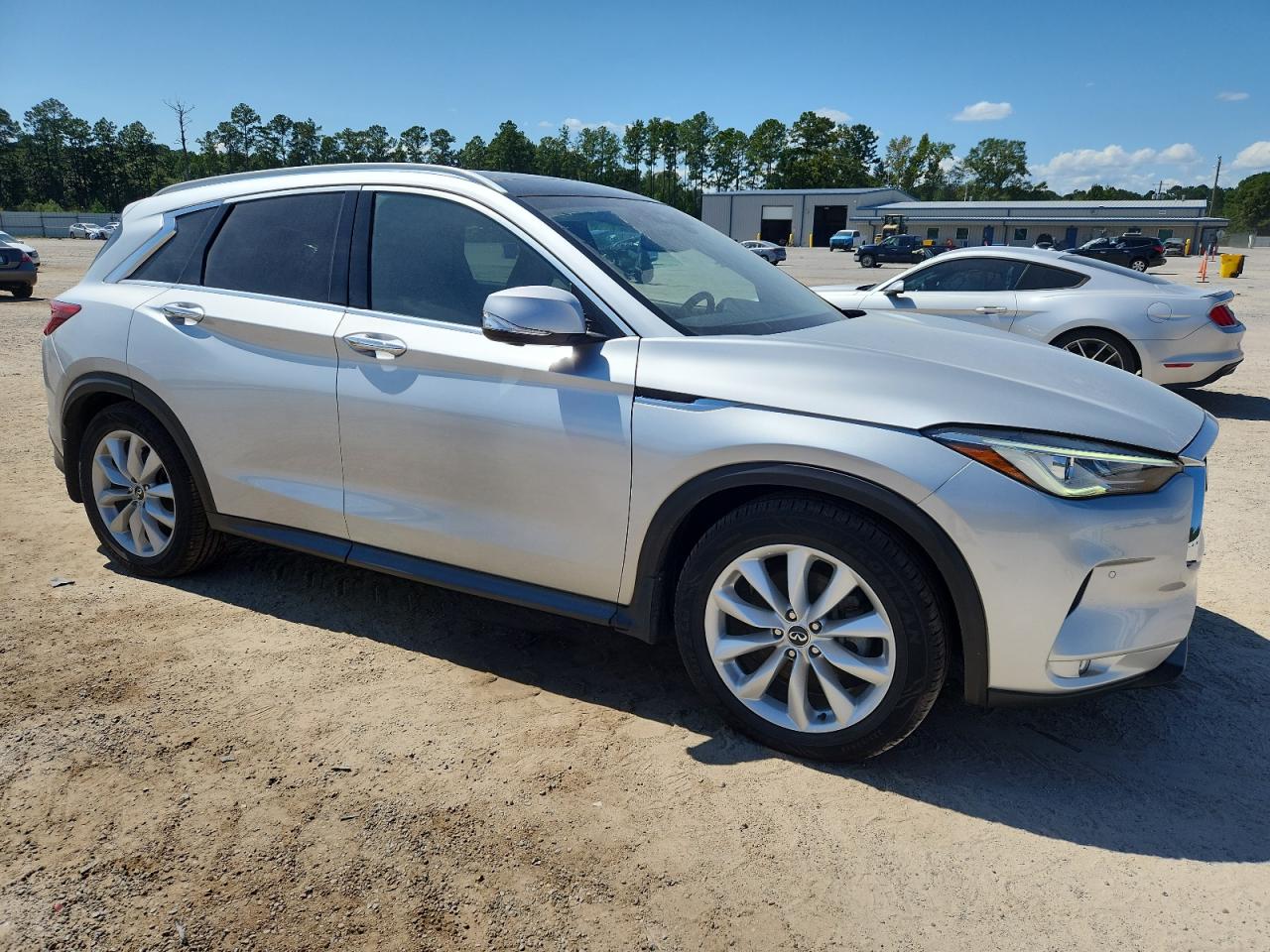 INFINITI QX50 ESSENTIAL