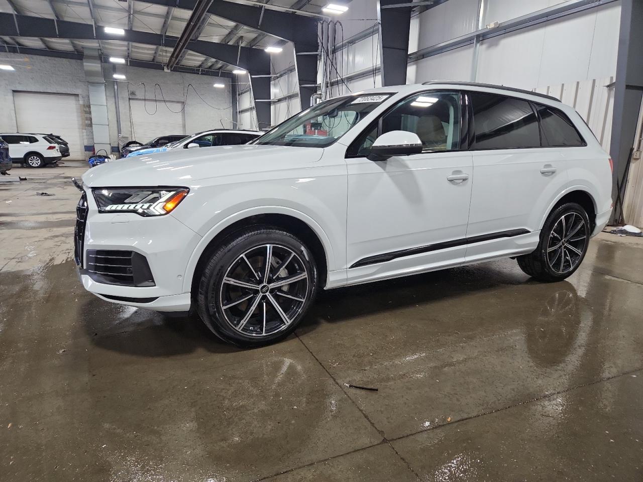 AUDI Q7 PREMIUM PLUS
