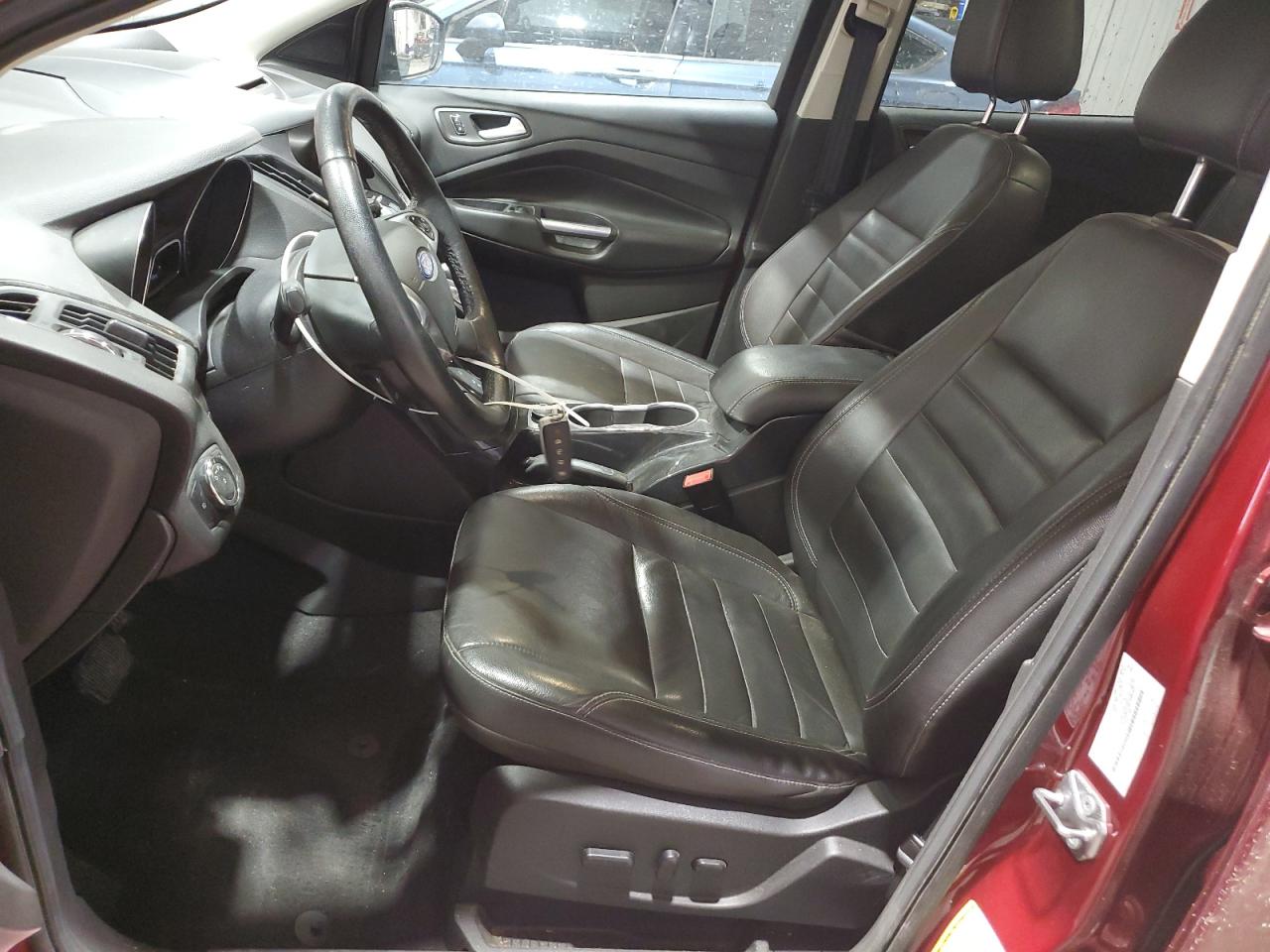 FORD ESCAPE TITANIUM