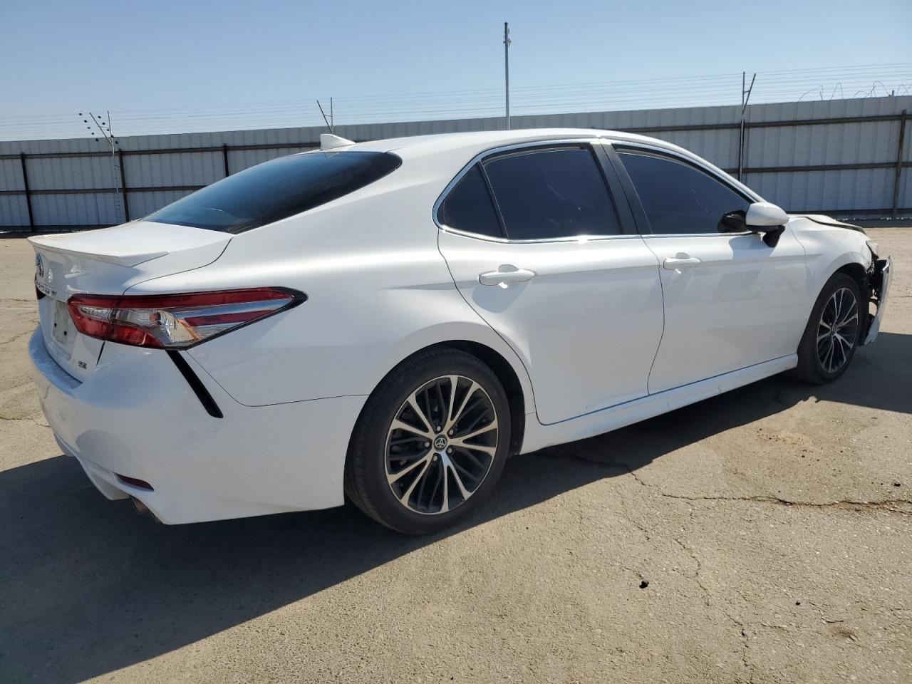 TOYOTA CAMRY L