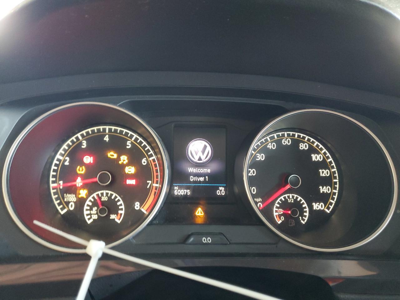 VOLKSWAGEN TIGUAN SE