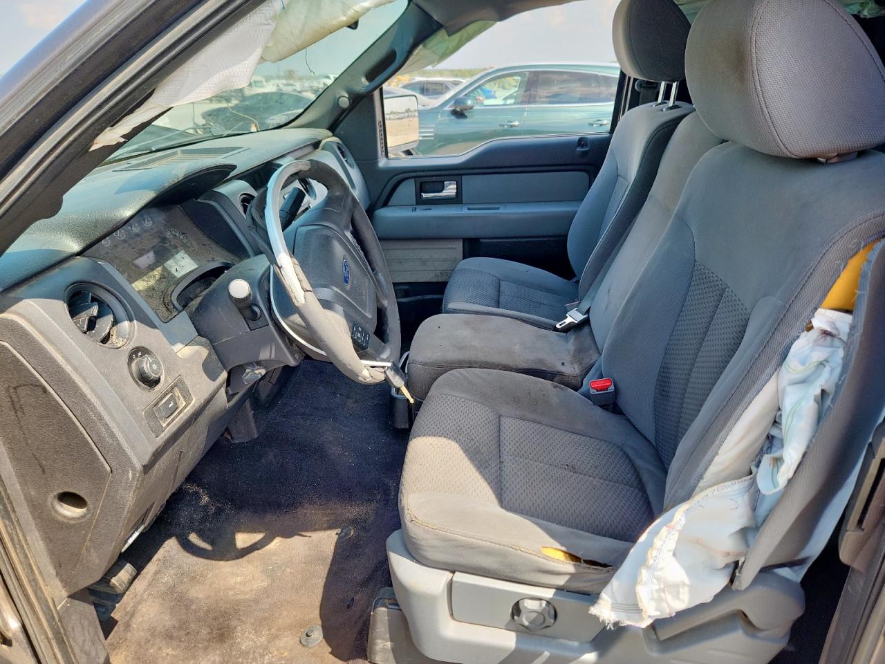 FORD F-150 SUPER CAB