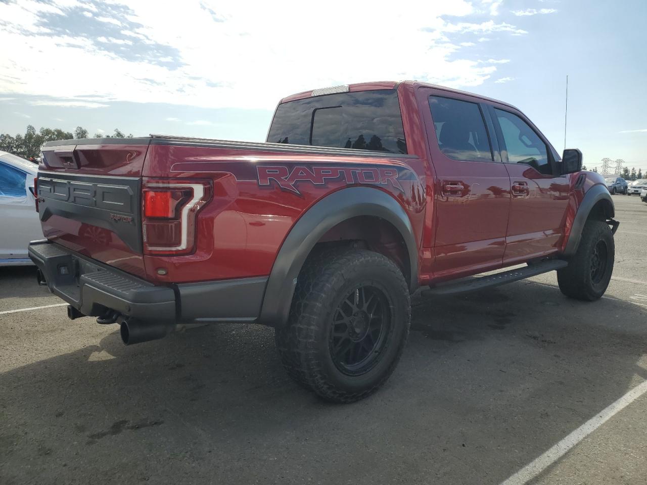 FORD F-150 RAPTOR