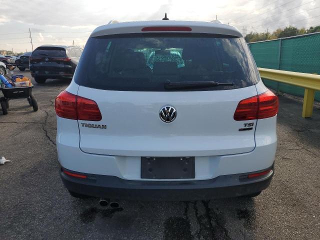 2017 VOLKSWAGEN TIGUAN WOL WVGSV7AX8HK010513
