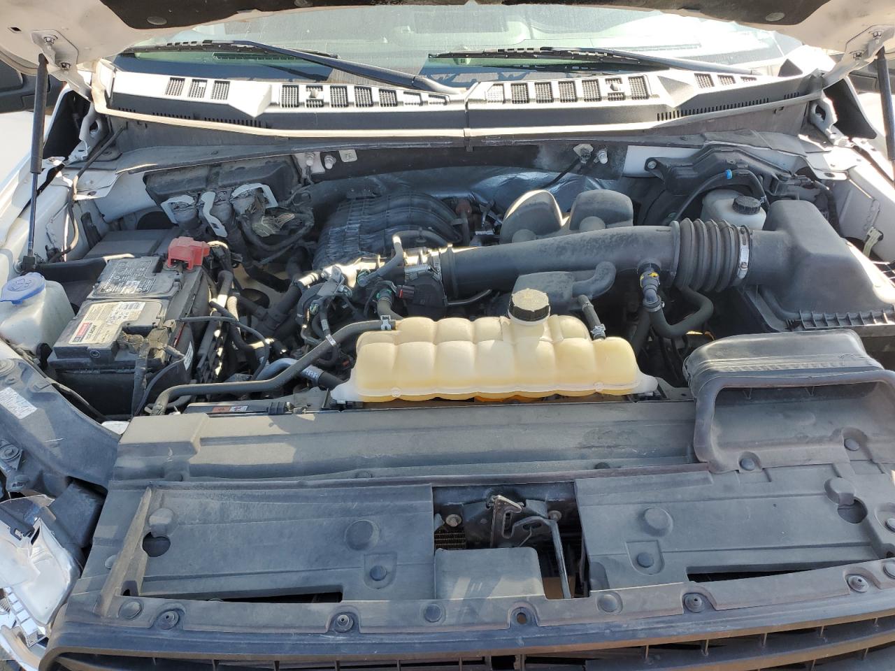 FORD F-150 SUPER CAB