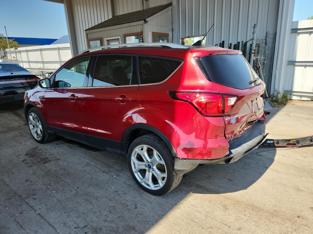 FORD ESCAPE TITANIUM