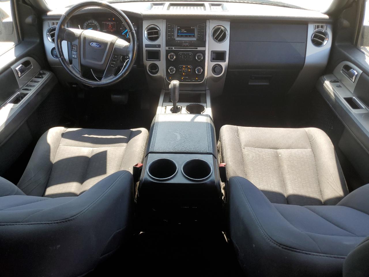 FORD EXPEDITION EL XLT