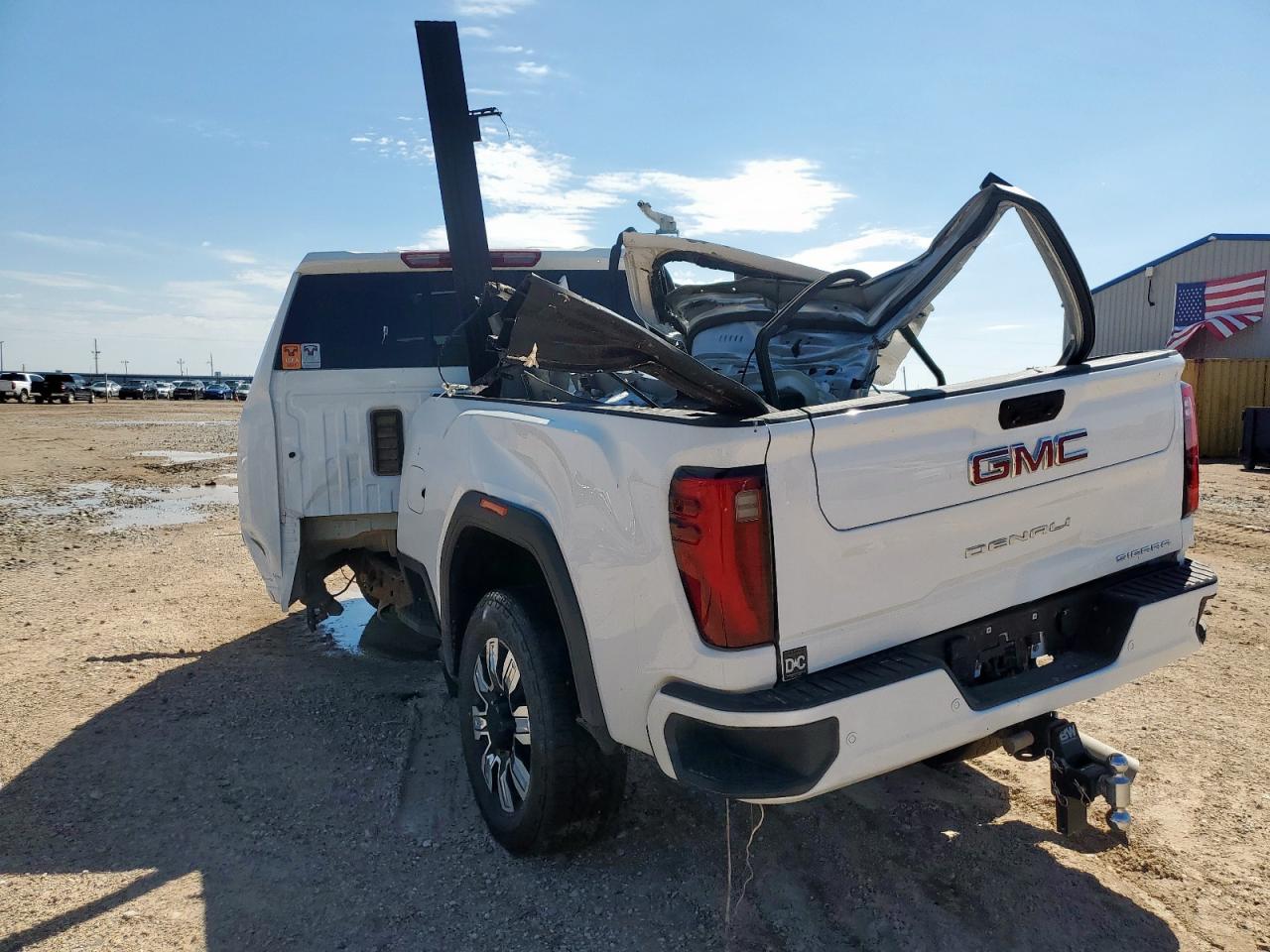 GMC SIERRA K2500 DENALI