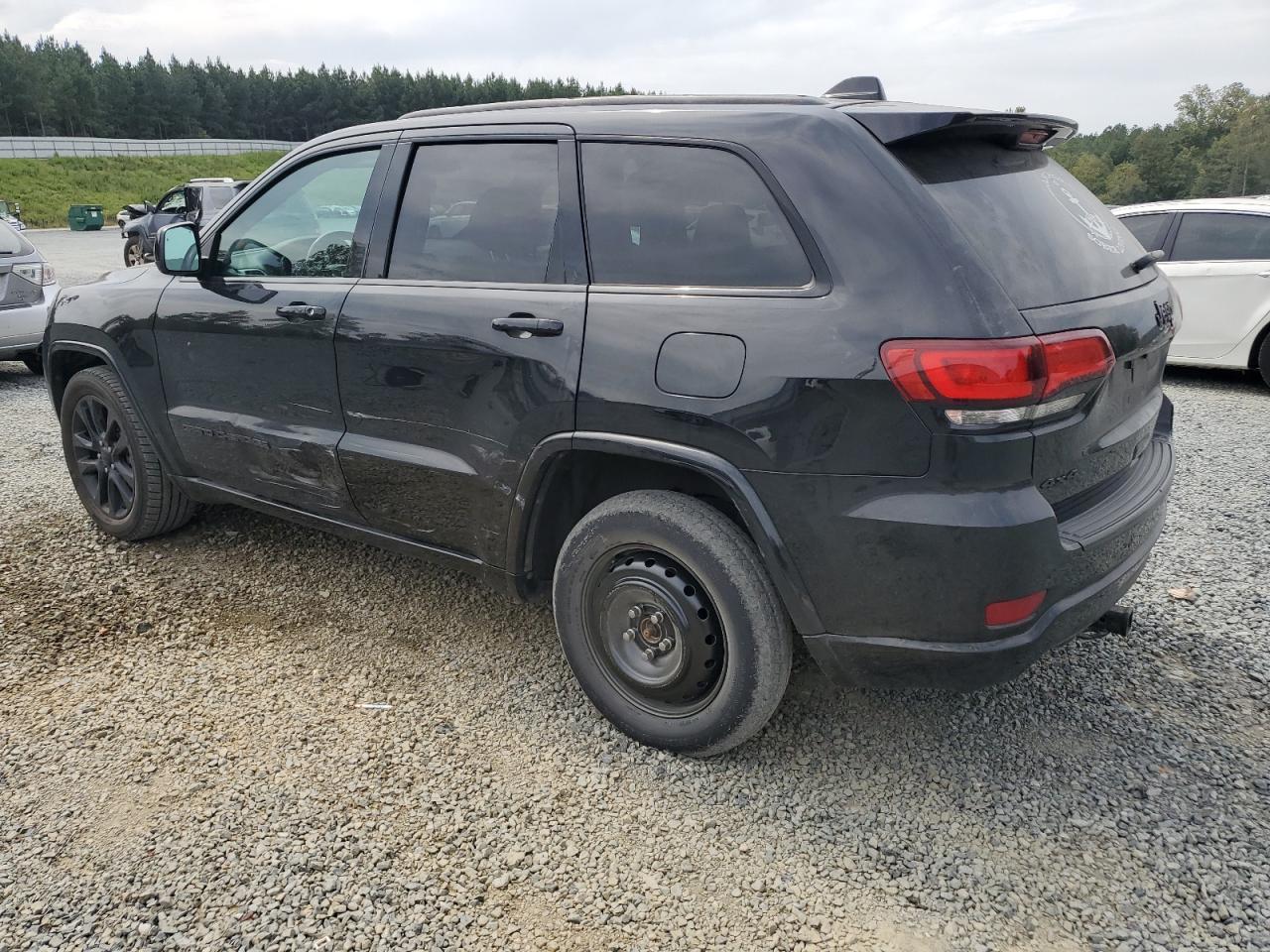 JEEP GRAND CHEROKEE LAREDO