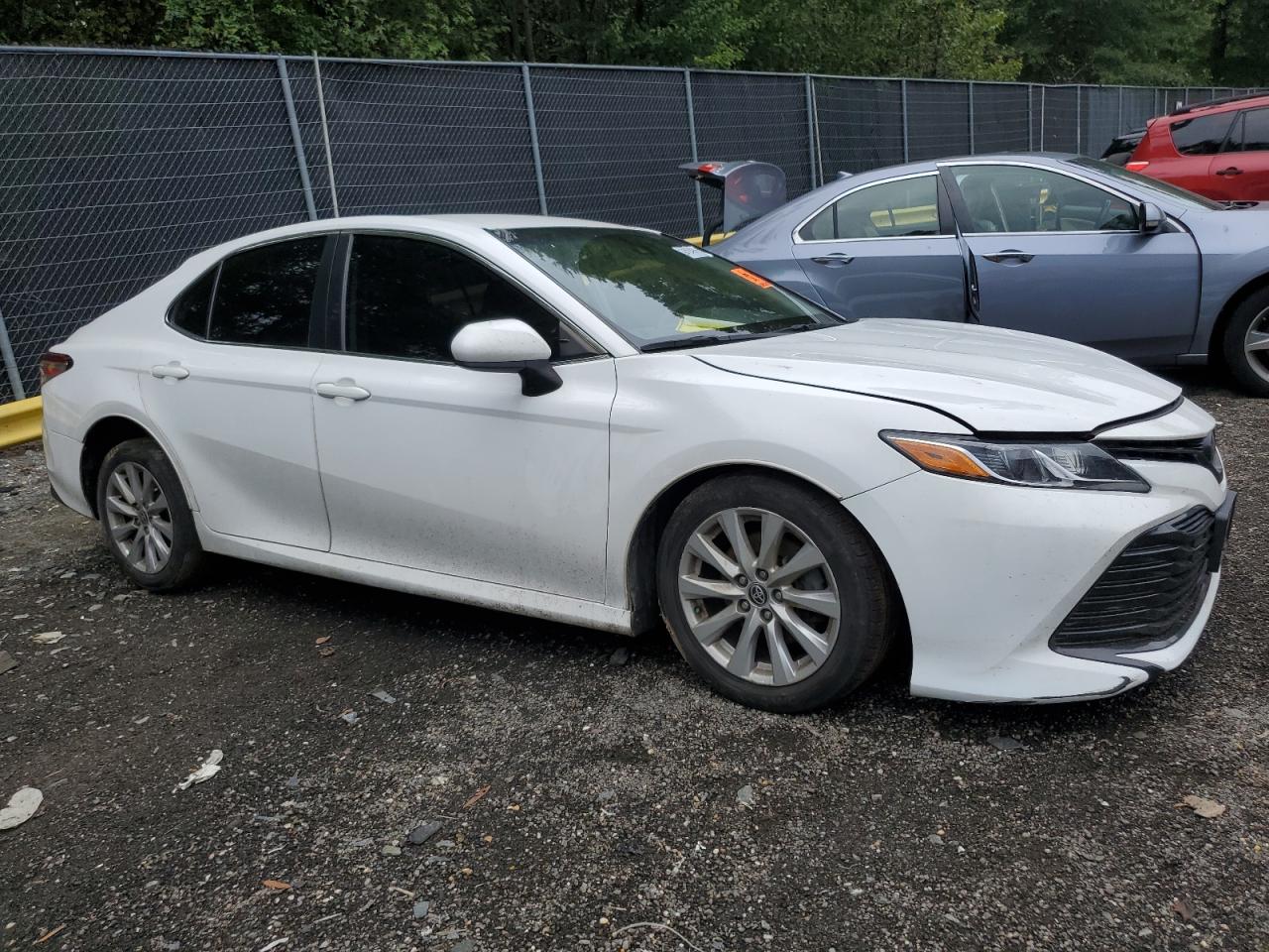 TOYOTA CAMRY LE