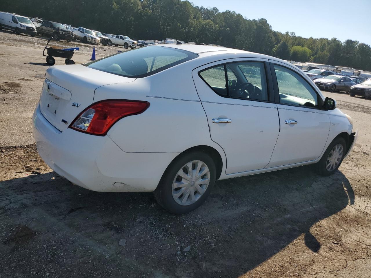 NISSAN VERSA S