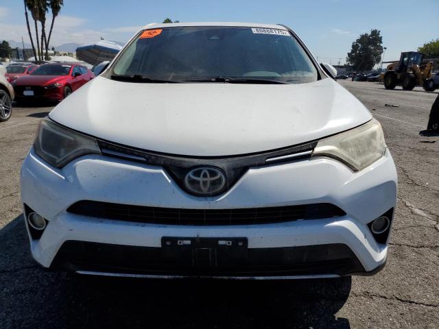 2017 TOYOTA RAV4 XLE JTMWFREV2HJ718284