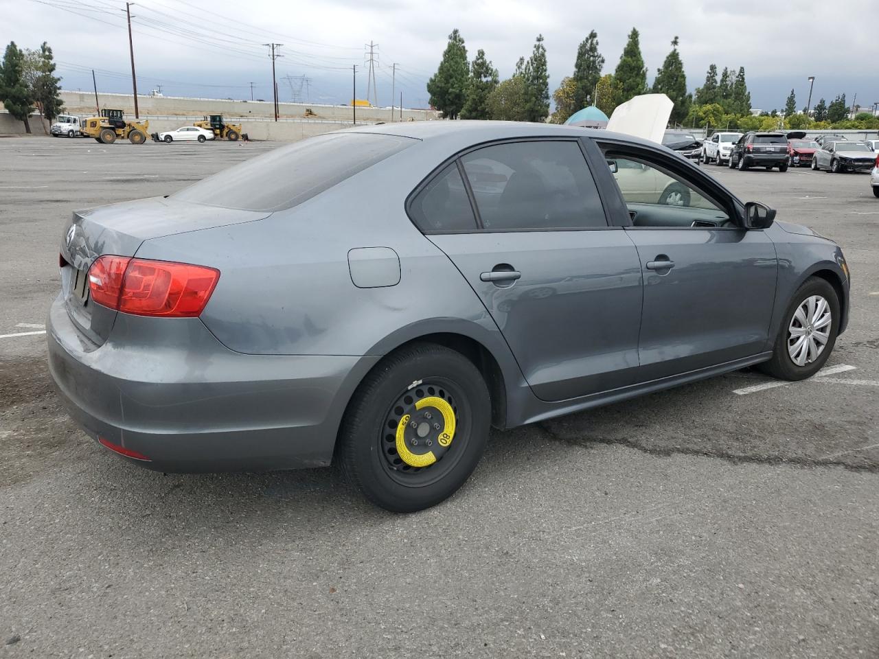 VOLKSWAGEN JETTA BASE