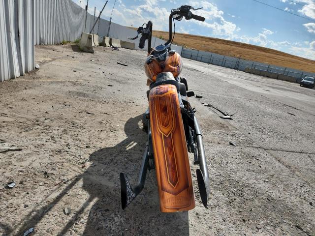 2018 HARLEY-DAVIDSON FLHCS HERI 1HD1YBK19JC068648