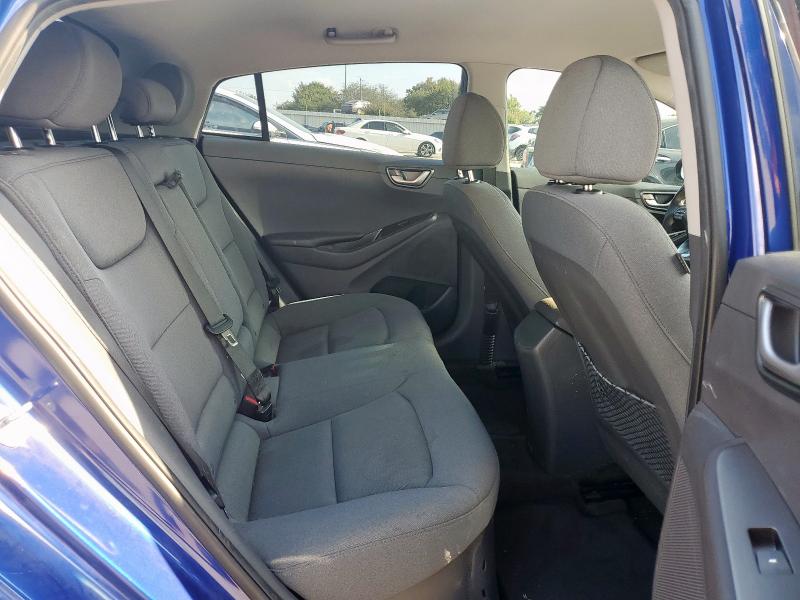 2022 HYUNDAI IONIQ SE KMHC75LC8NU269239