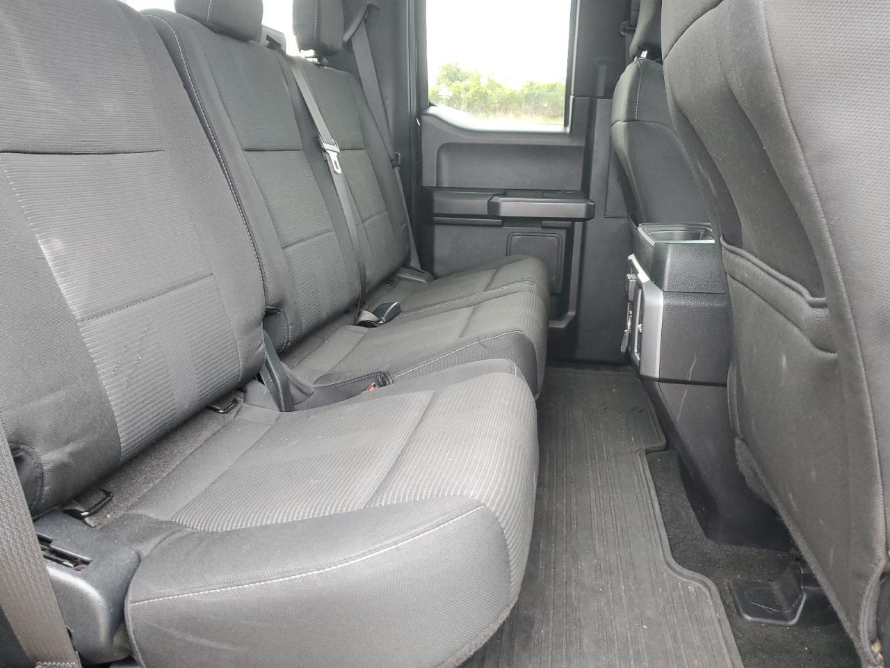 FORD F-150 SUPER CAB