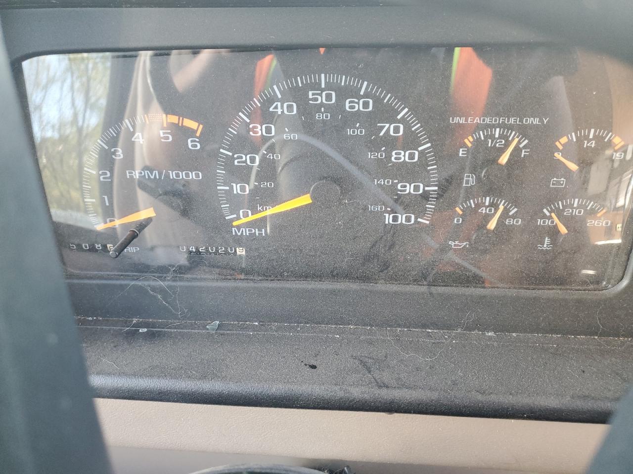 Lot #3298159294 2000 WINNEBAGO RV