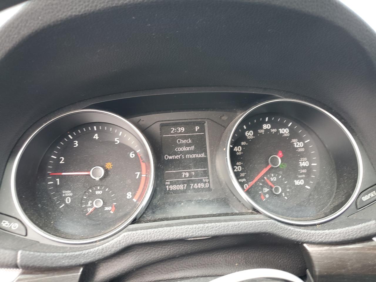 VOLKSWAGEN PASSAT SE