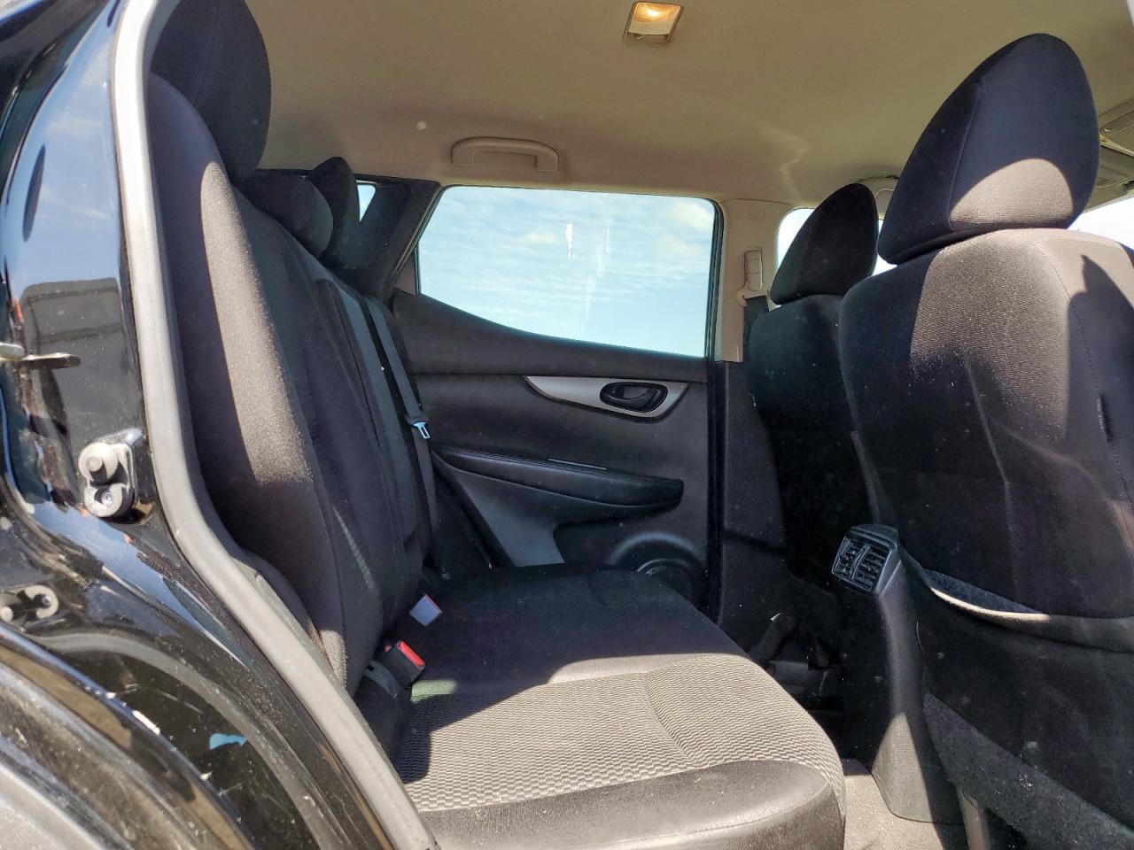 NISSAN ROGUE SPORT S