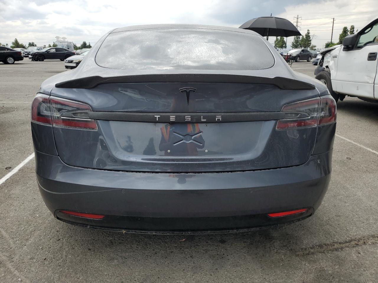TESLA MODEL S