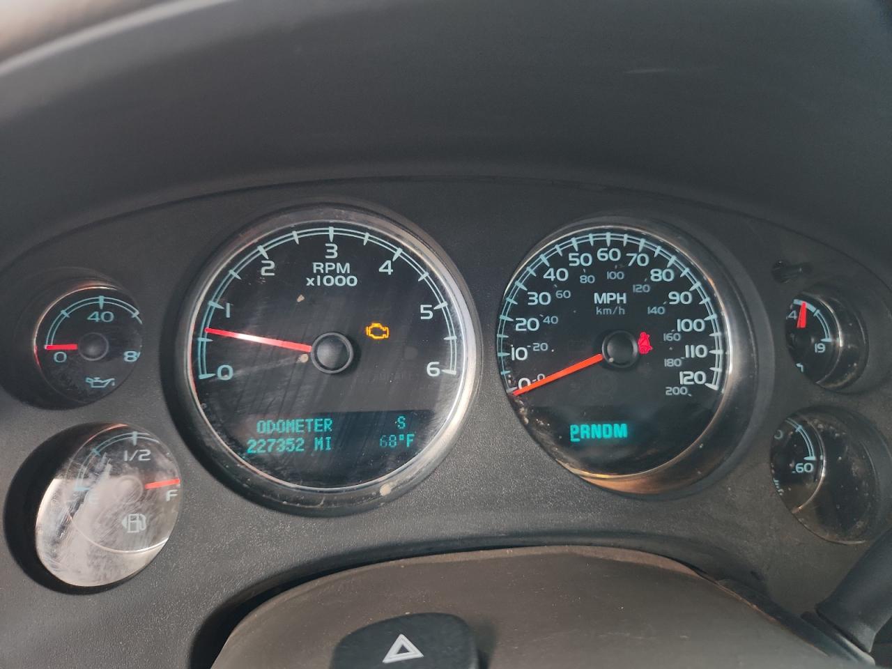 CHEVROLET TAHOE K1500 LS