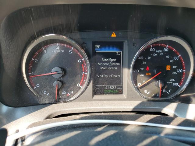 2018 TOYOTA RAV4 SE 2T3JFREV5JW768985