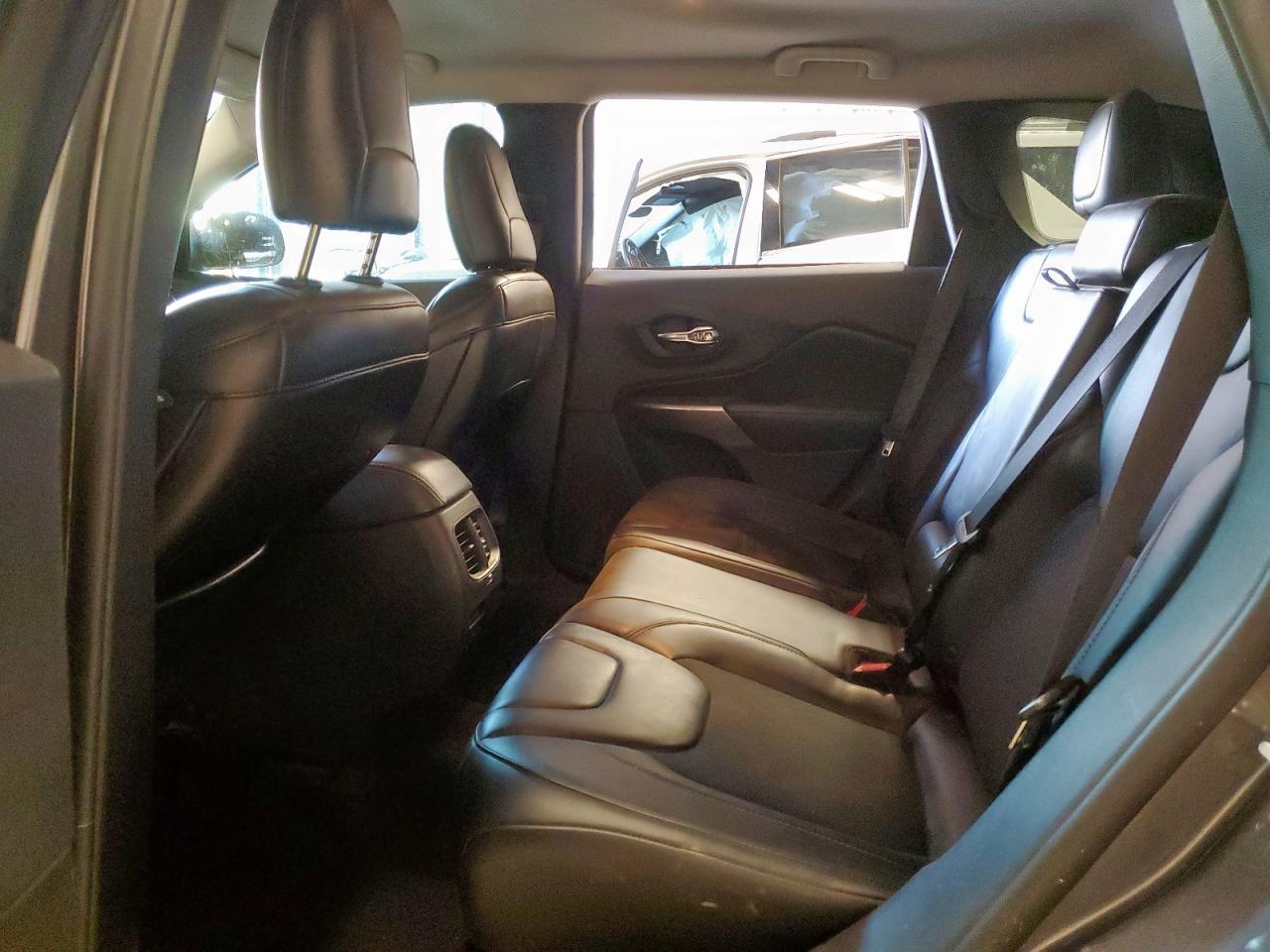 JEEP GRAND CHEROKEE LATITUDE PLUS