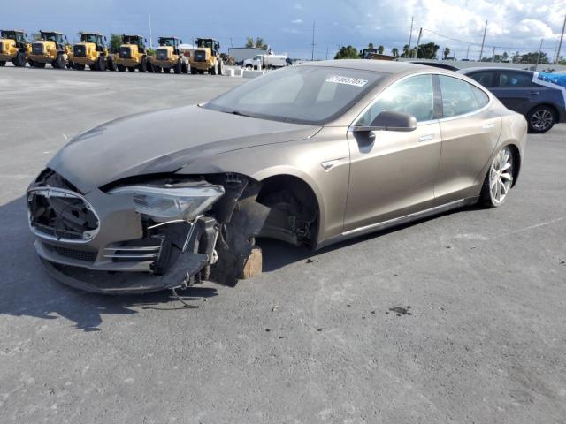 2015 TESLA MODEL S P8 5YJSA1H49FF082520
