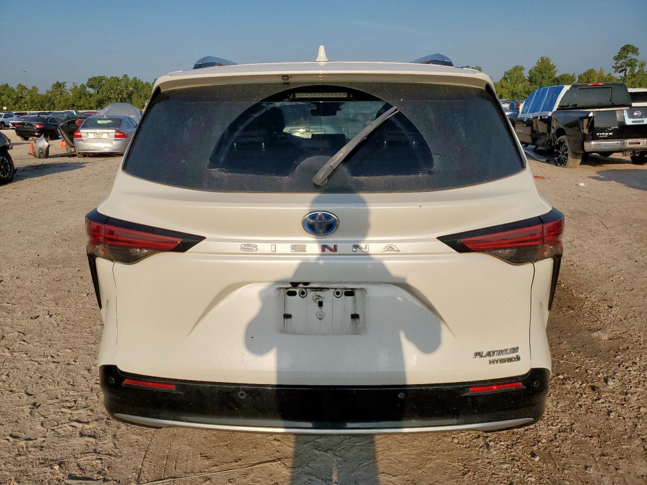 TOYOTA SIENNA LIMITED