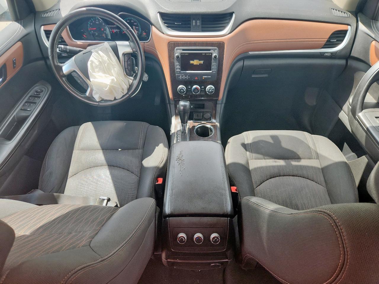 CHEVROLET TRAVERSE LT