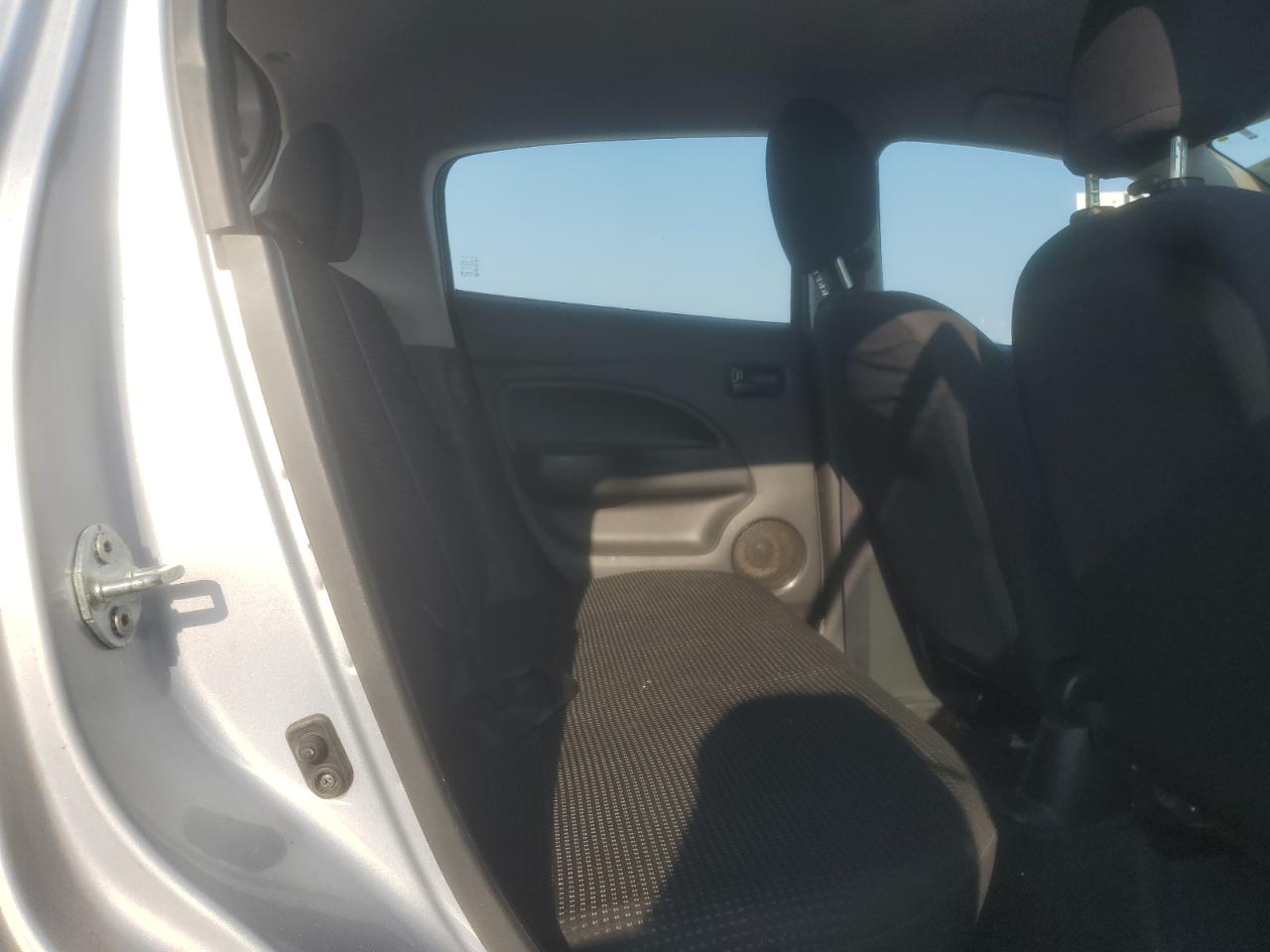 MITSUBISHI MIRAGE ES