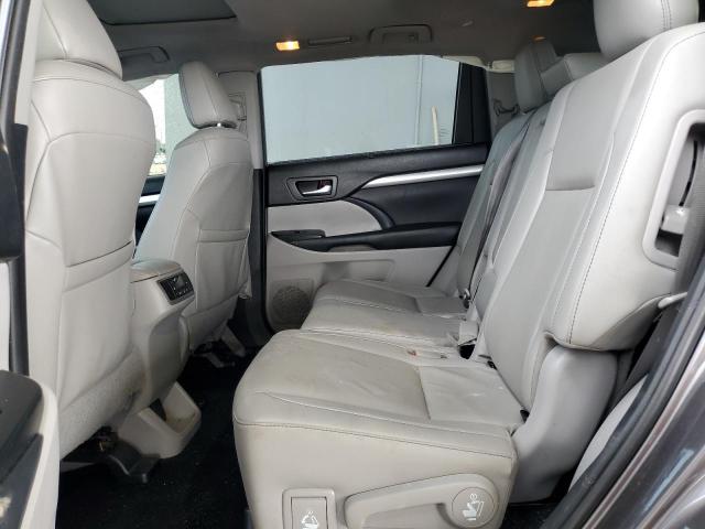 2019 TOYOTA HIGHLANDER 5TDKZRFH3KS556626