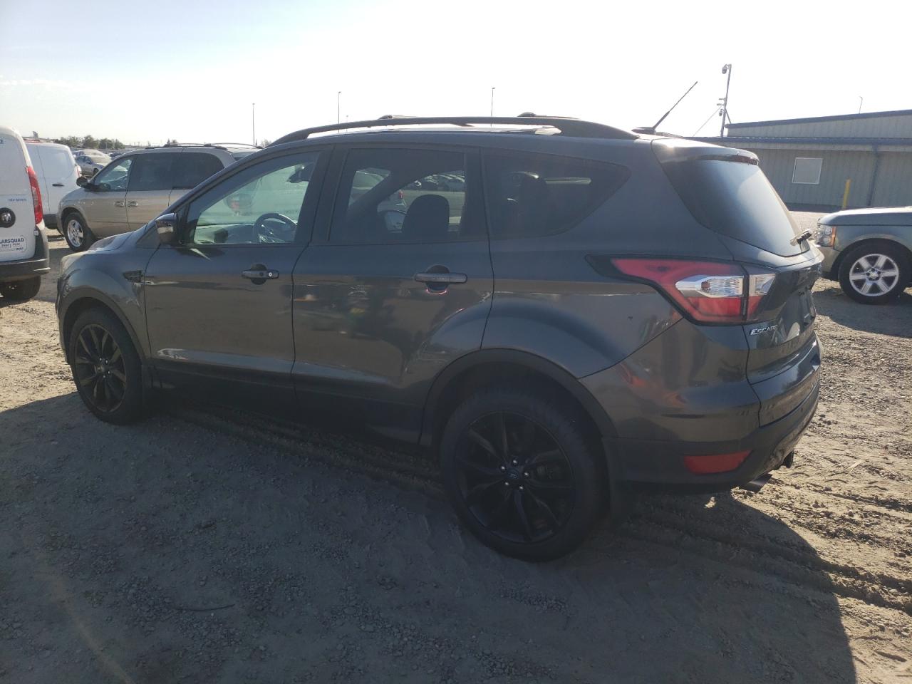 FORD ESCAPE TITANIUM