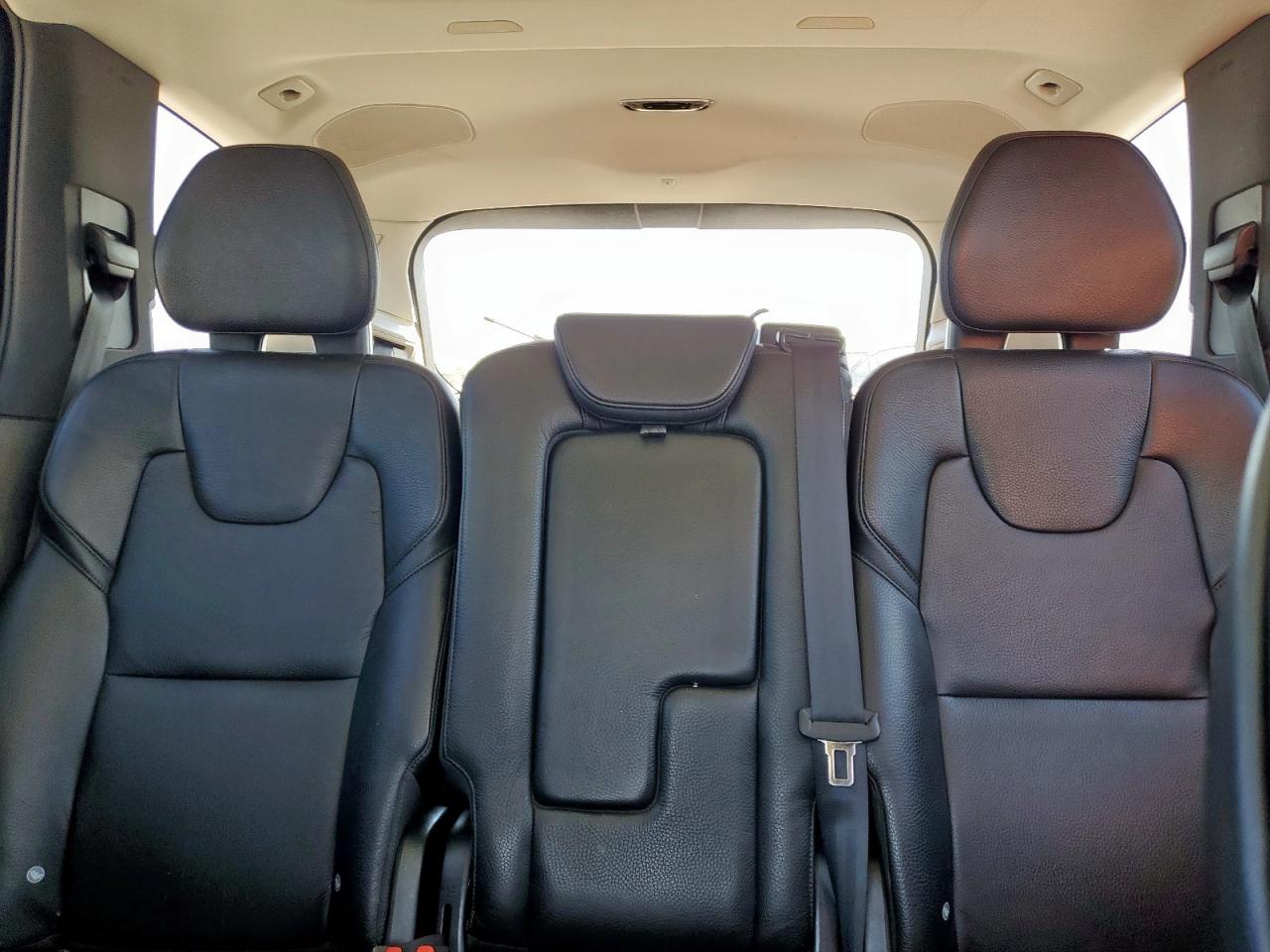 VOLVO XC90 T6 MOMENTUM