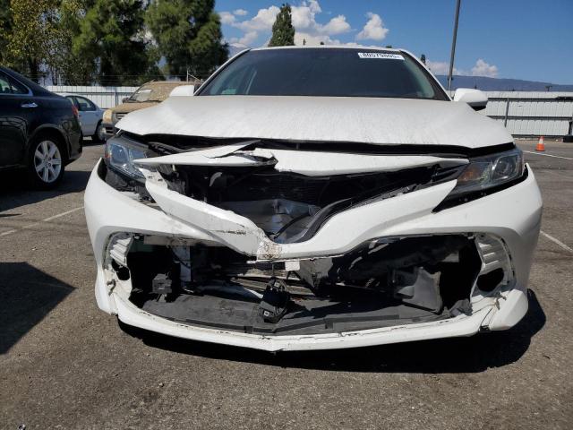 2018 TOYOTA CAMRY L 4T1B11HK5JU053462
