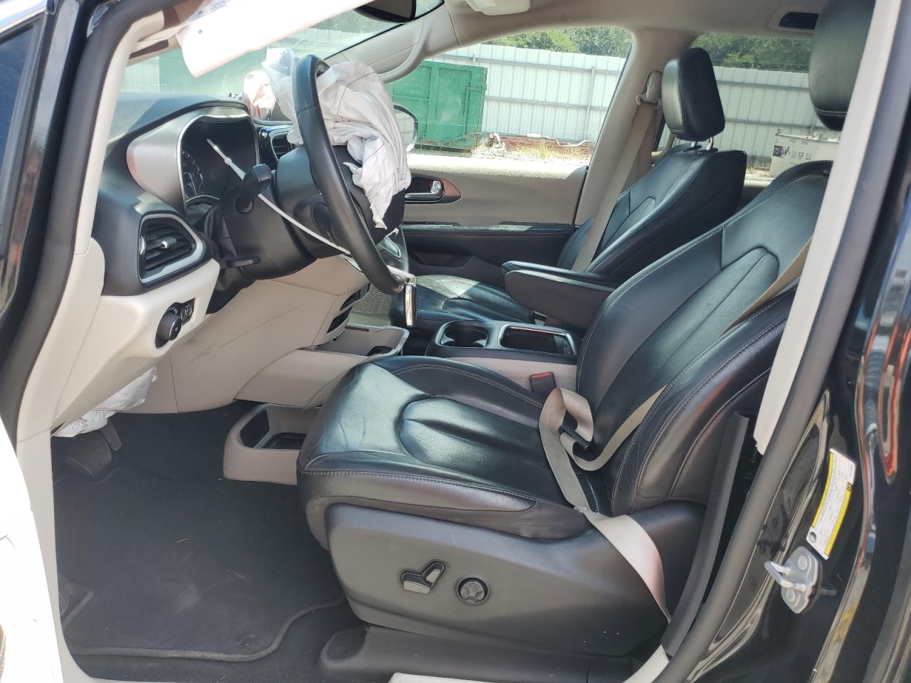 CHRYSLER PACIFICA TOURING L