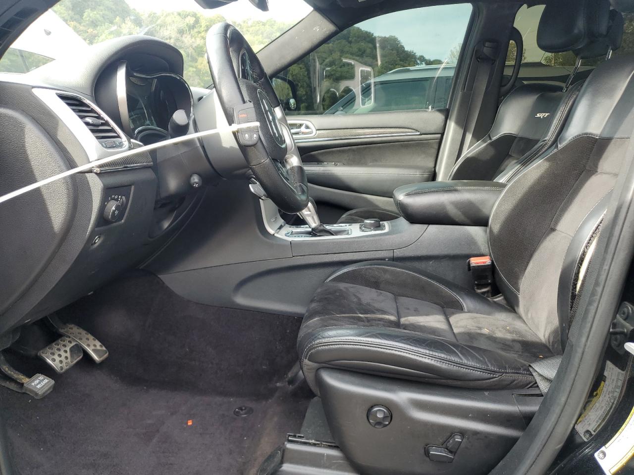 JEEP GRAND CHEROKEE SRT-8