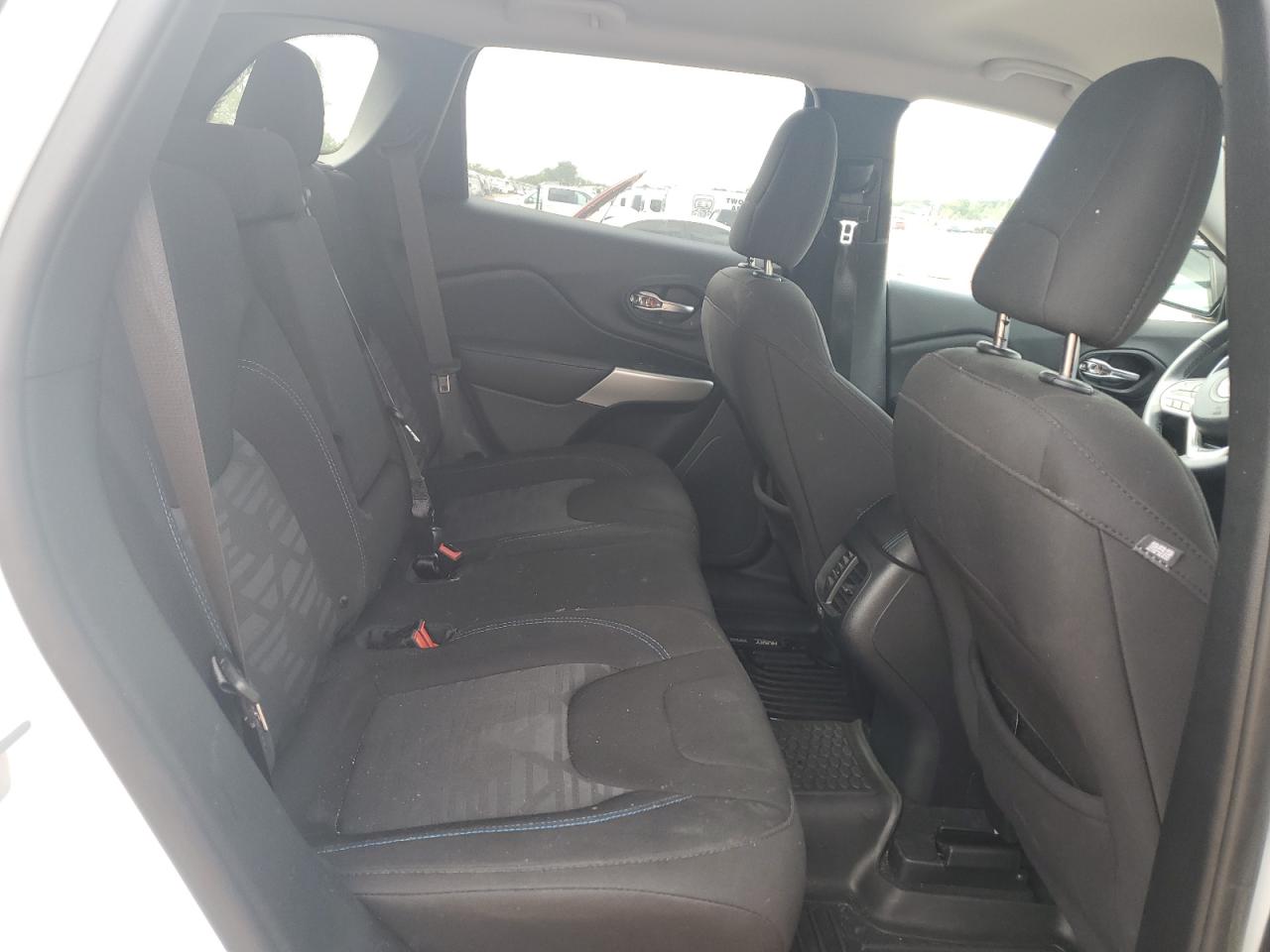 JEEP GRAND CHEROKEE LATITUDE