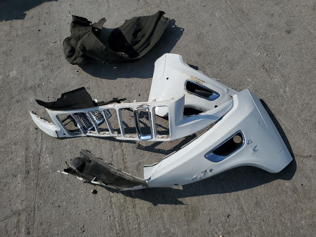 JEEP GRAND CHEROKEE SUMMIT