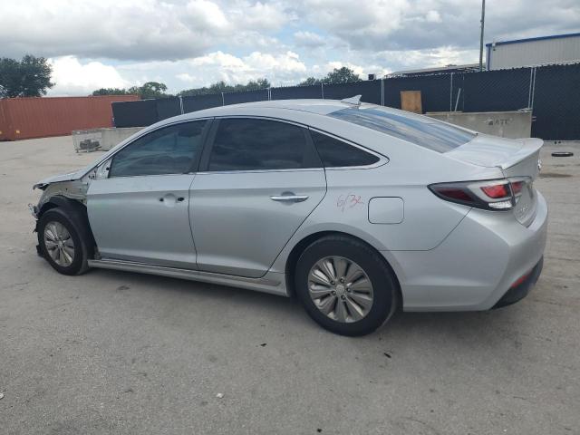 2017 HYUNDAI SONATA HYB KMHE24L13HA054616