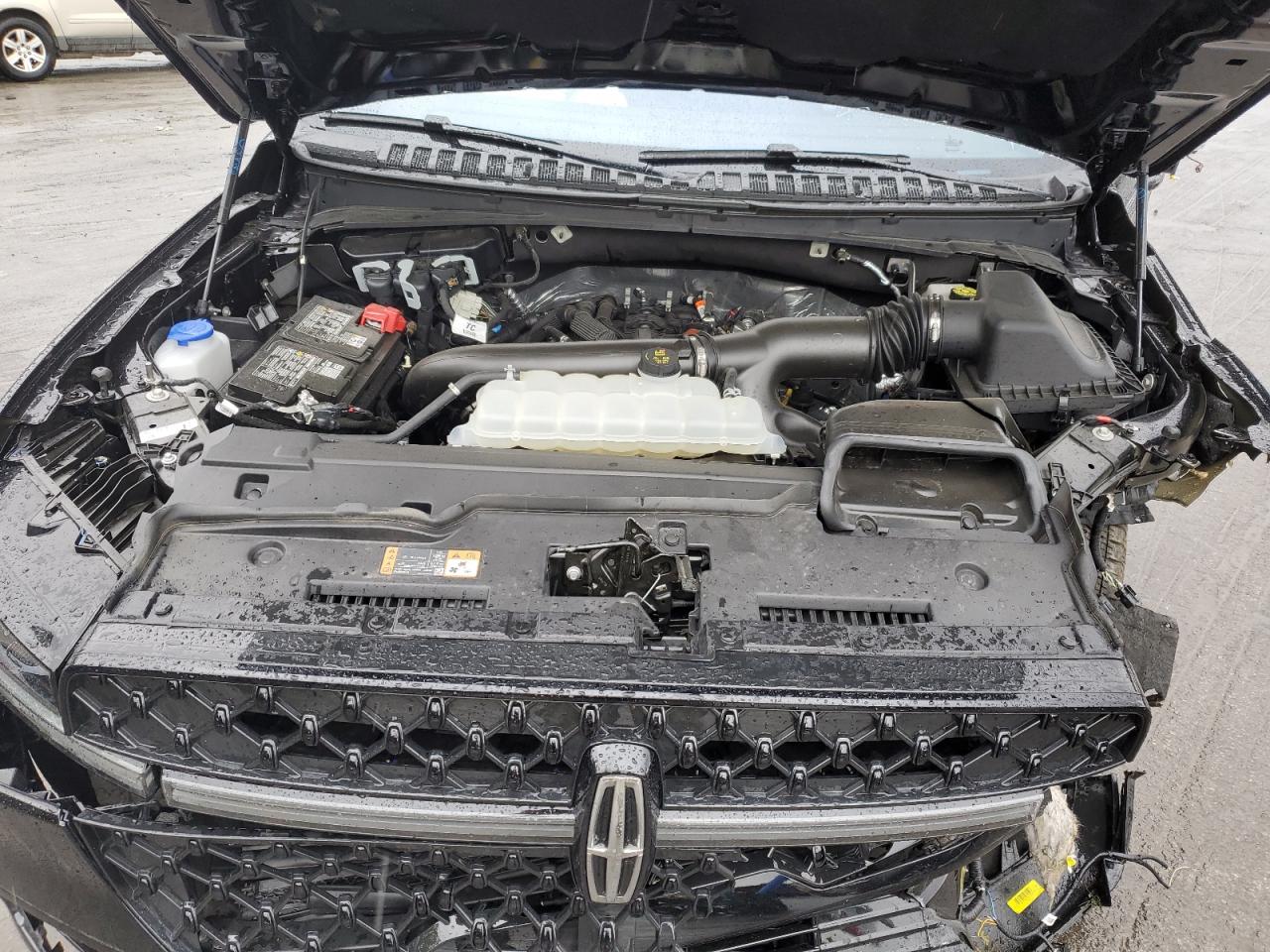 LINCOLN NAVIGATOR RESERVE