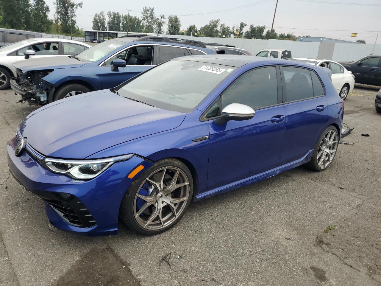 VOLKSWAGEN GOLF R