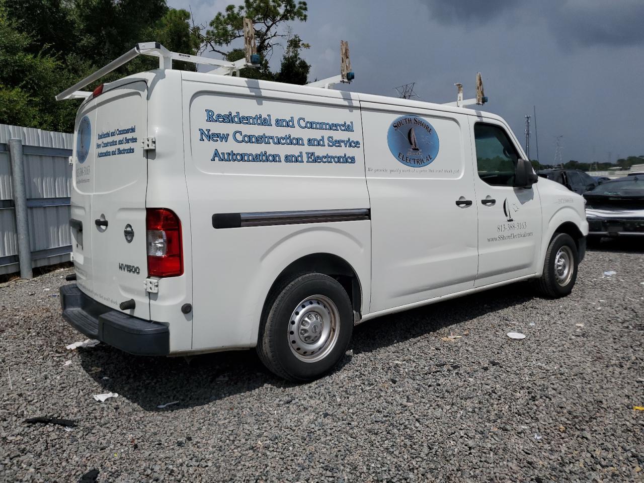 NISSAN NV1500 1500 S