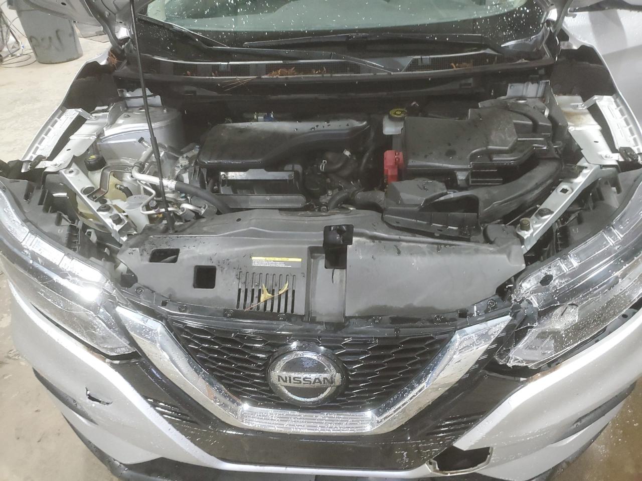 NISSAN ROGUE SPORT S