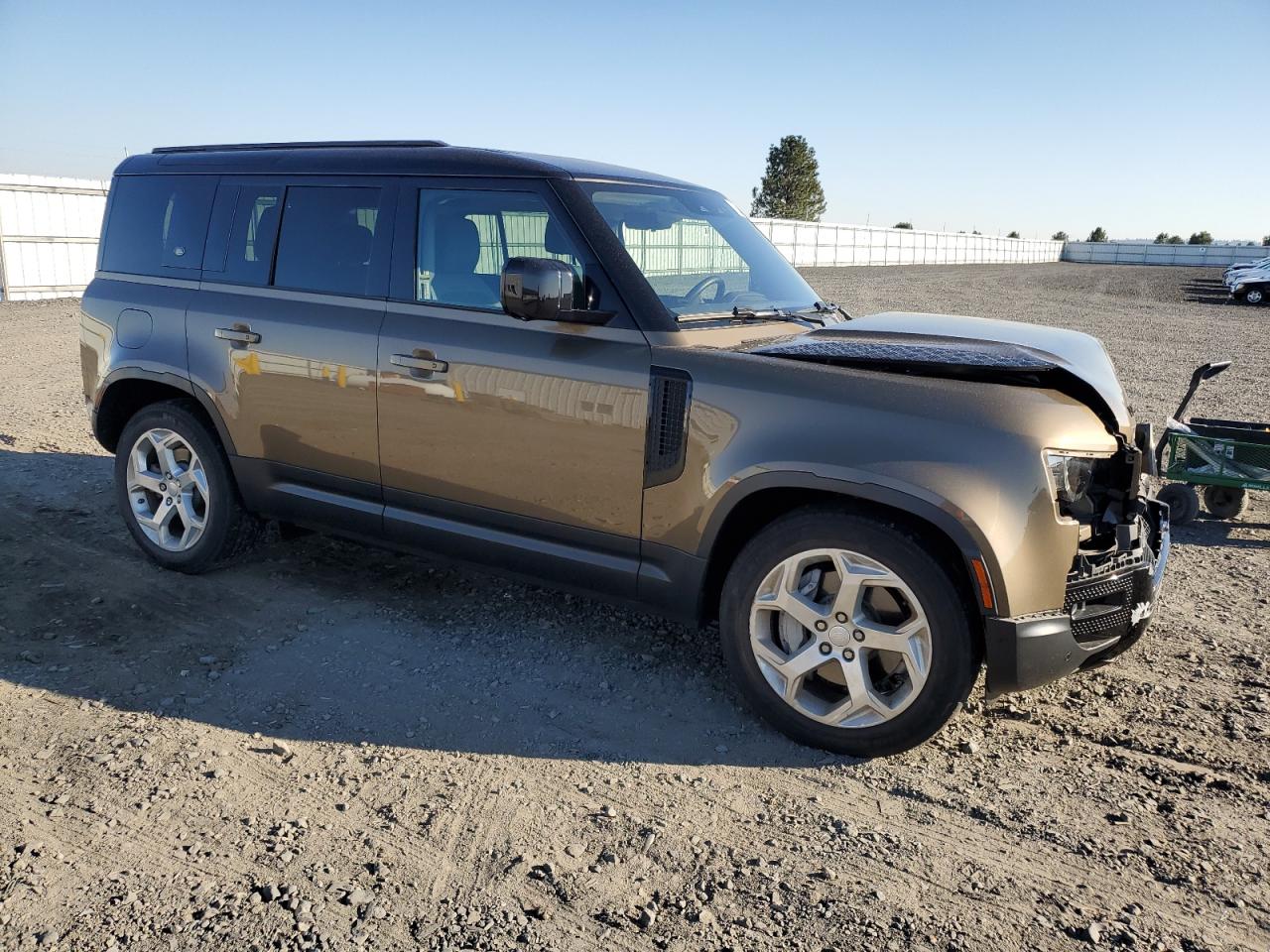 LAND ROVER DEFENDER 110 SE