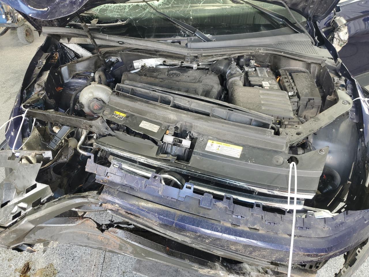 VOLKSWAGEN TIGUAN SE